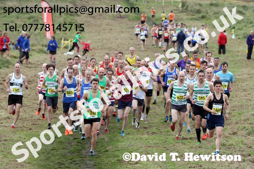 Senior mens Start Fitness North Eastern Harriers League, Wrekenton, Gateshead. Photo:  David T. Hewitson/Sports for All Pics